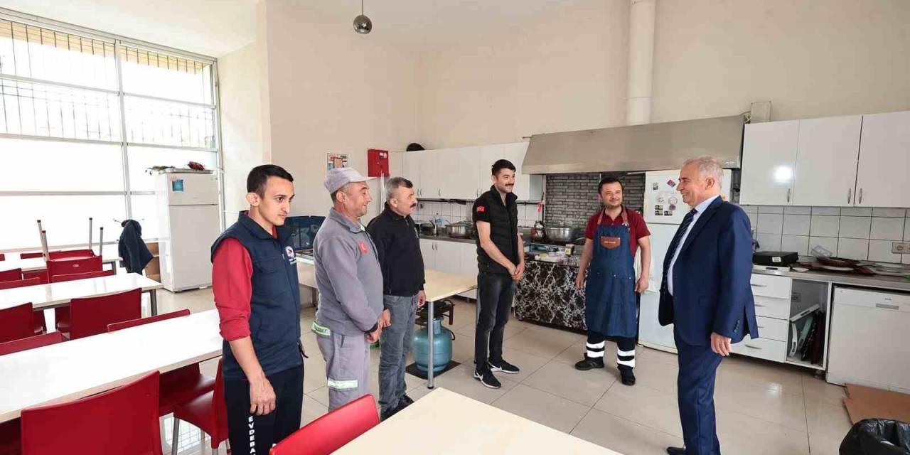 Başkan Zolan, Büyükşehir’in Yardım Meleklerini Yalnız Bırakmadı