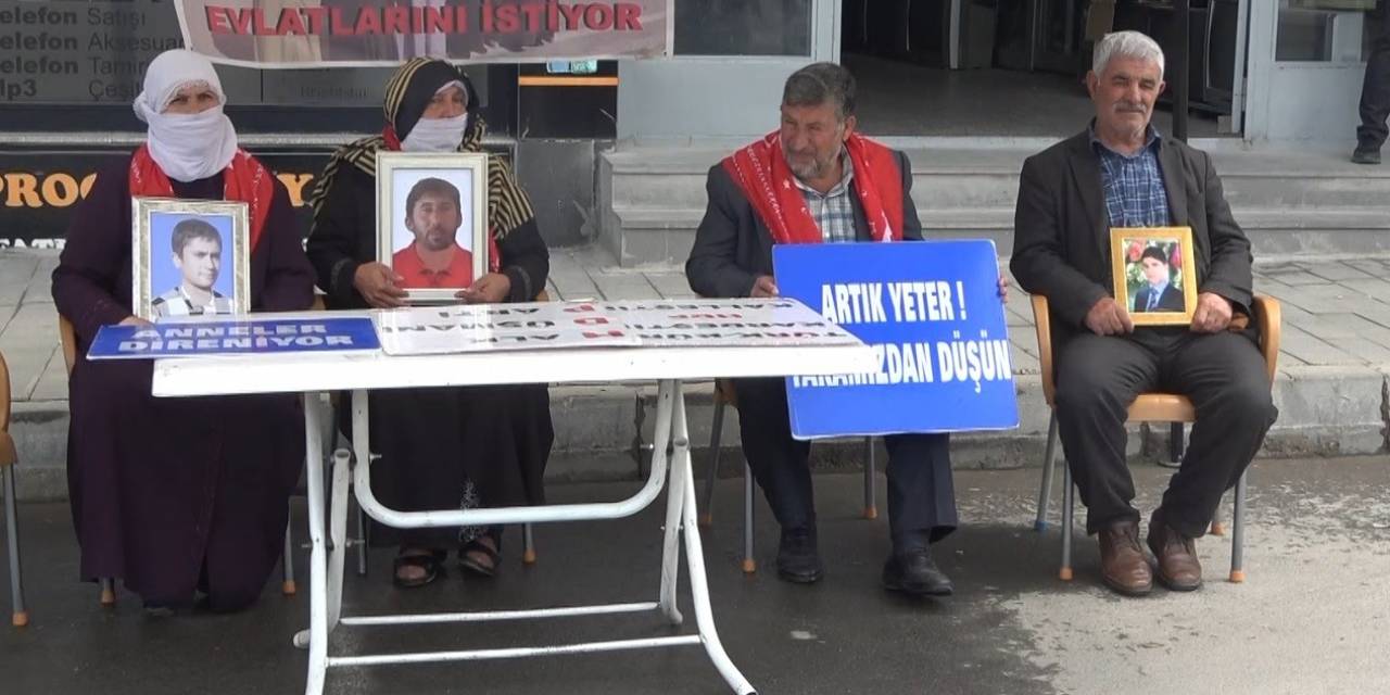 Ailelerin Evlat Nöbeti Devam Ediyor