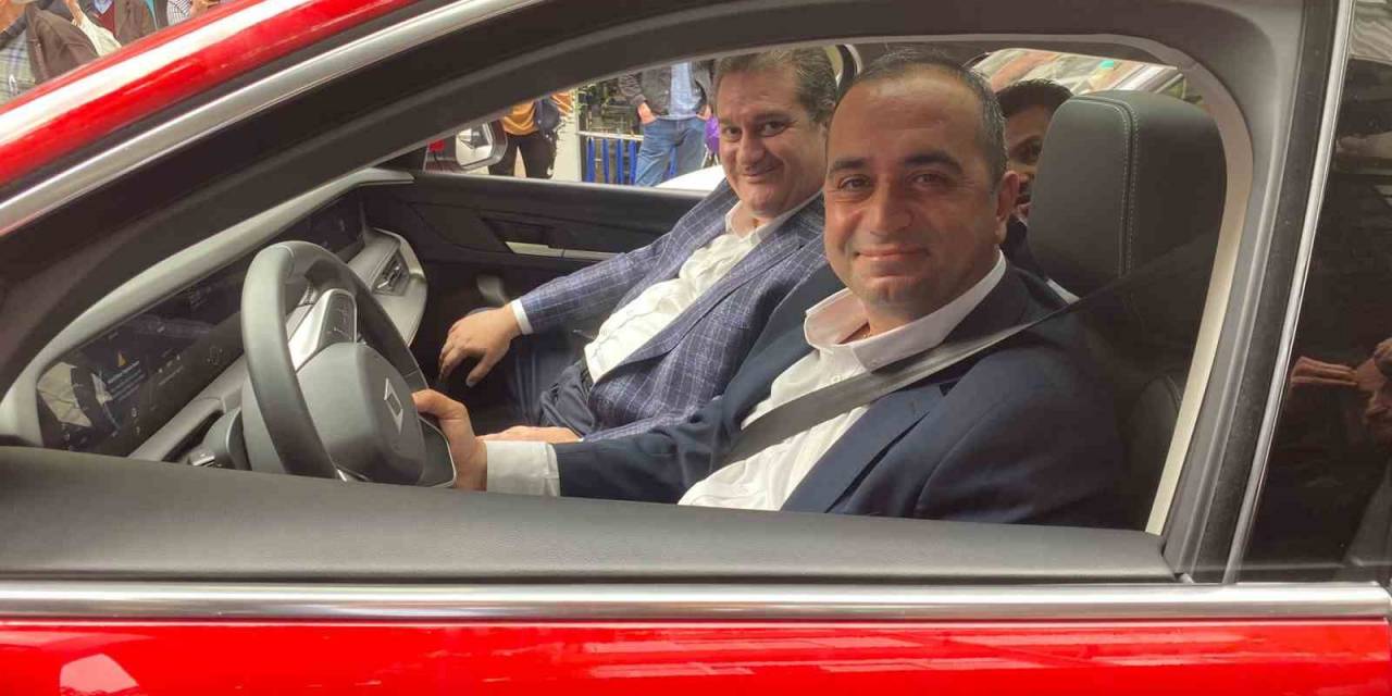 Şişli’de Togg’a Yoğun İlgi