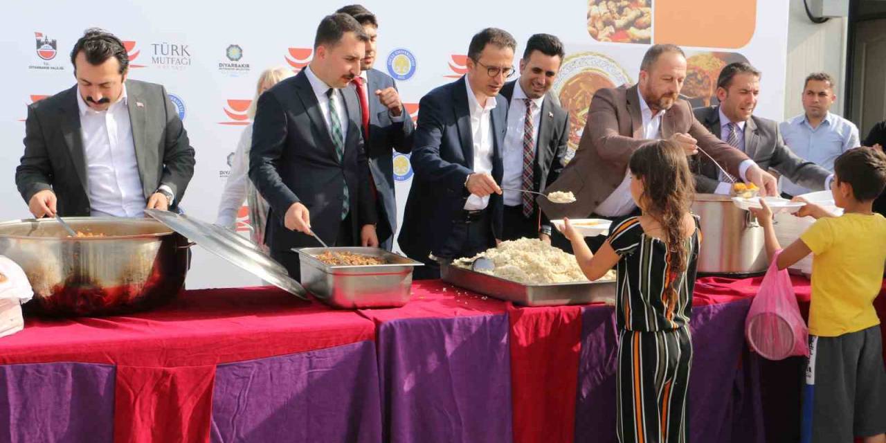 Depremzedeler ’türk Mutfağı Haftası’nda Diyarbakır Yemeklerini Tattı
