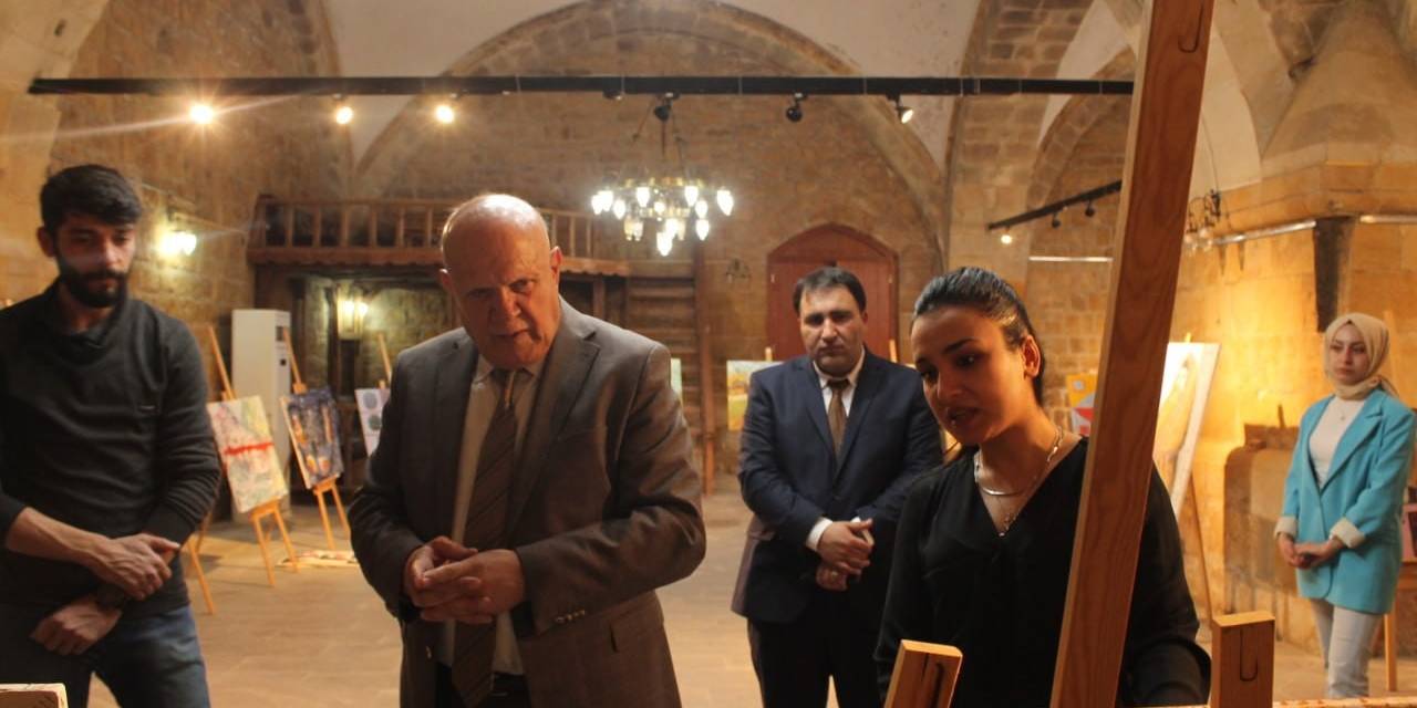 Üniversite Öğrencilerinin Gözünden Bayburt’un Tarihi Ve Medeniyeti Tuvallere Ustaca Resmedildi