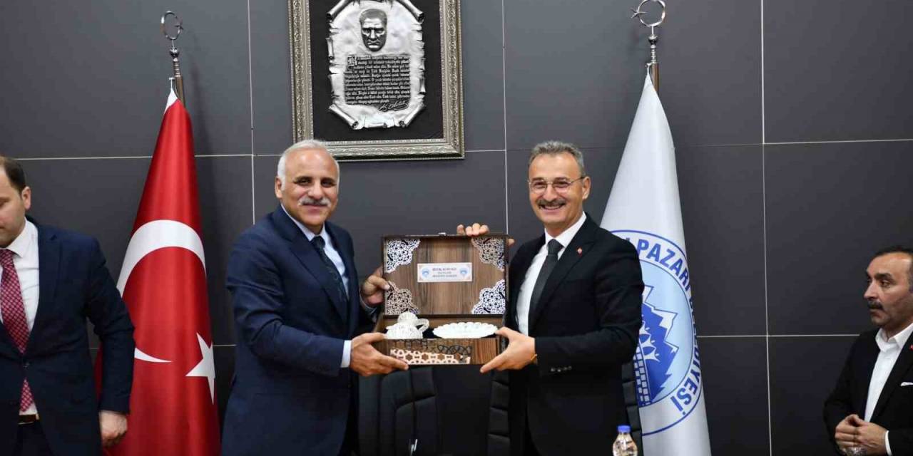 Başkan Zorluoğlu Şalpazarı’nı Arşınladı, Cumhurbaşkanı Erdoğan İçin Destek İstedi