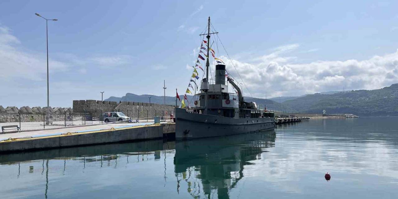 Tcg Nusret Mayın Müze Gemisi Amasra’da Ziyarete Açıldı