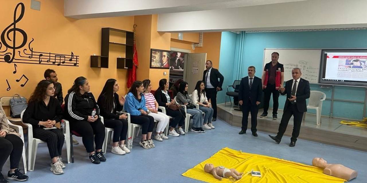 Hakkari’de İlk Yardım Kurslarına Talep Arttı