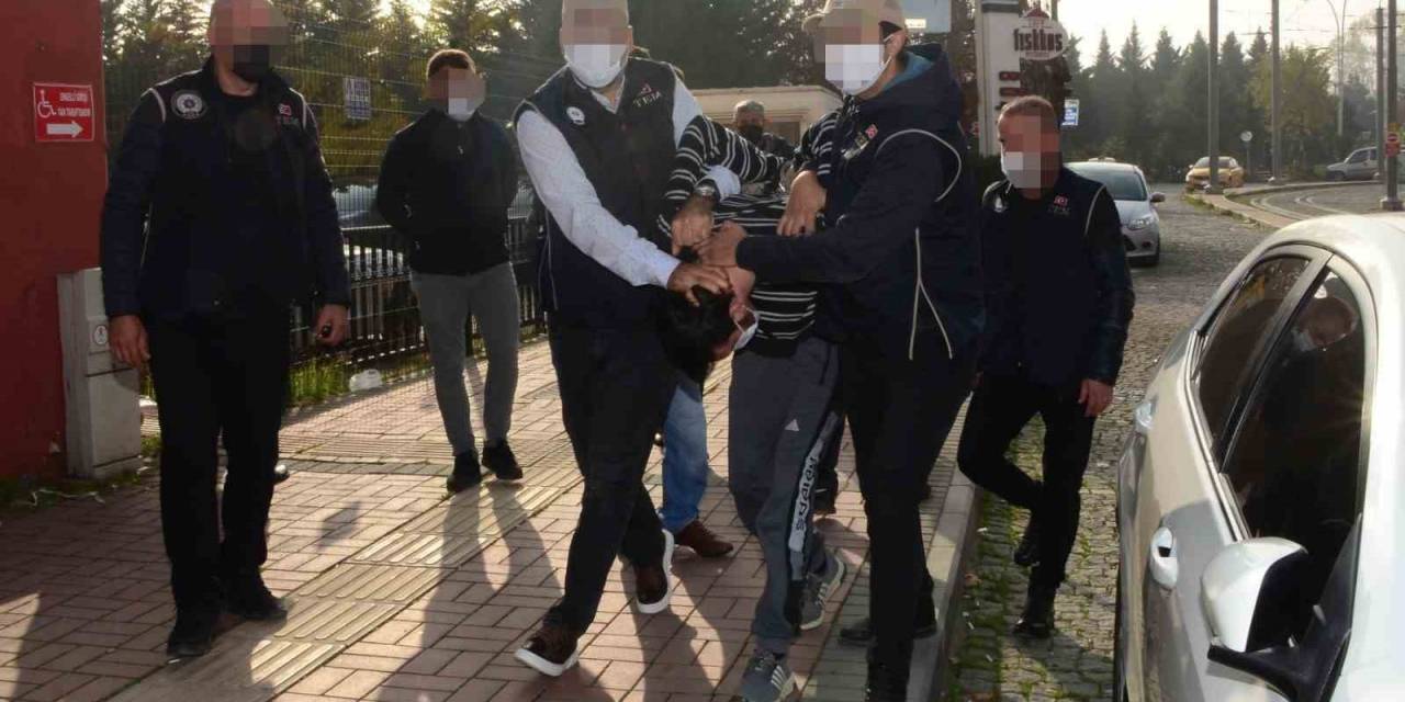 Şehit Mezarlarına Saldırmıştı, Cezası Belli Oldu