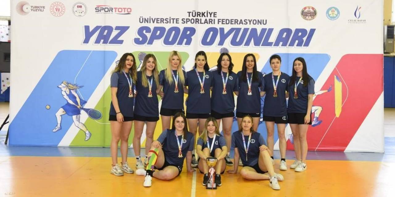 Hentbol Kadınlar Süper Ligi’nde Şampiyon Anadolu Üniversitesi