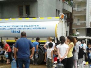 Tiski De Artvinlilerin Yardımına Koştu