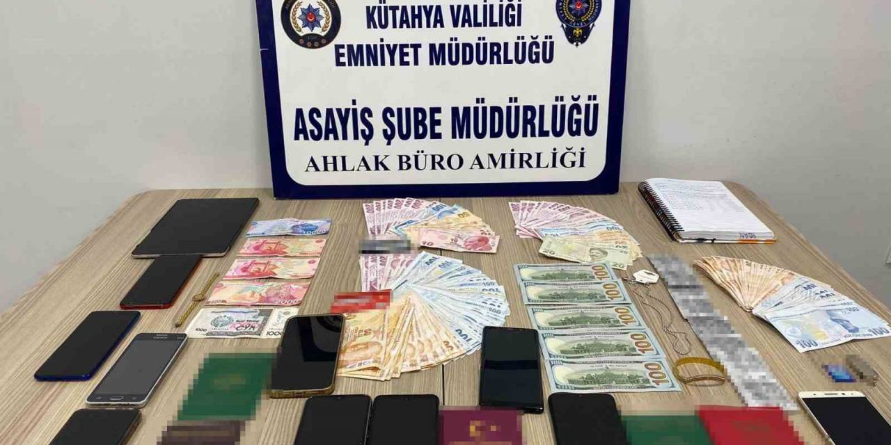 Kütahya’da Fuhuş Batağına Sürüklenen 3’ü Yabancı Uyruklu 4 Kadın Kurtarıldı
