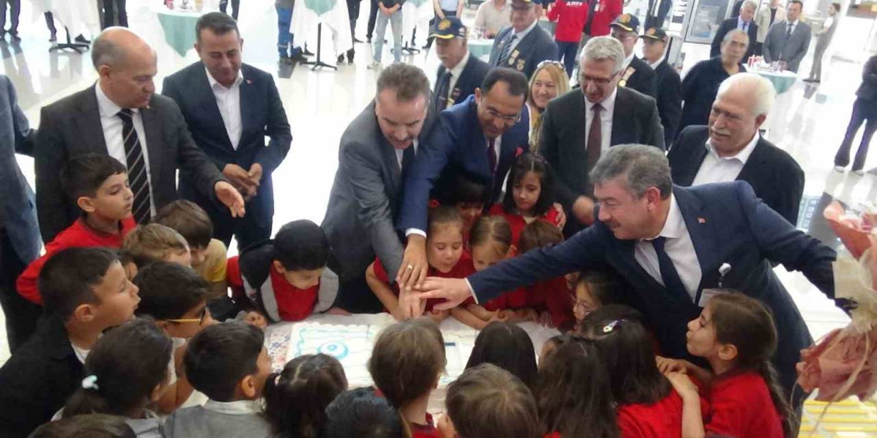 Balıkesir Koca Seyit Havalimanı’nda Dhmi 90. Yılı Kutlaması Yapıldı