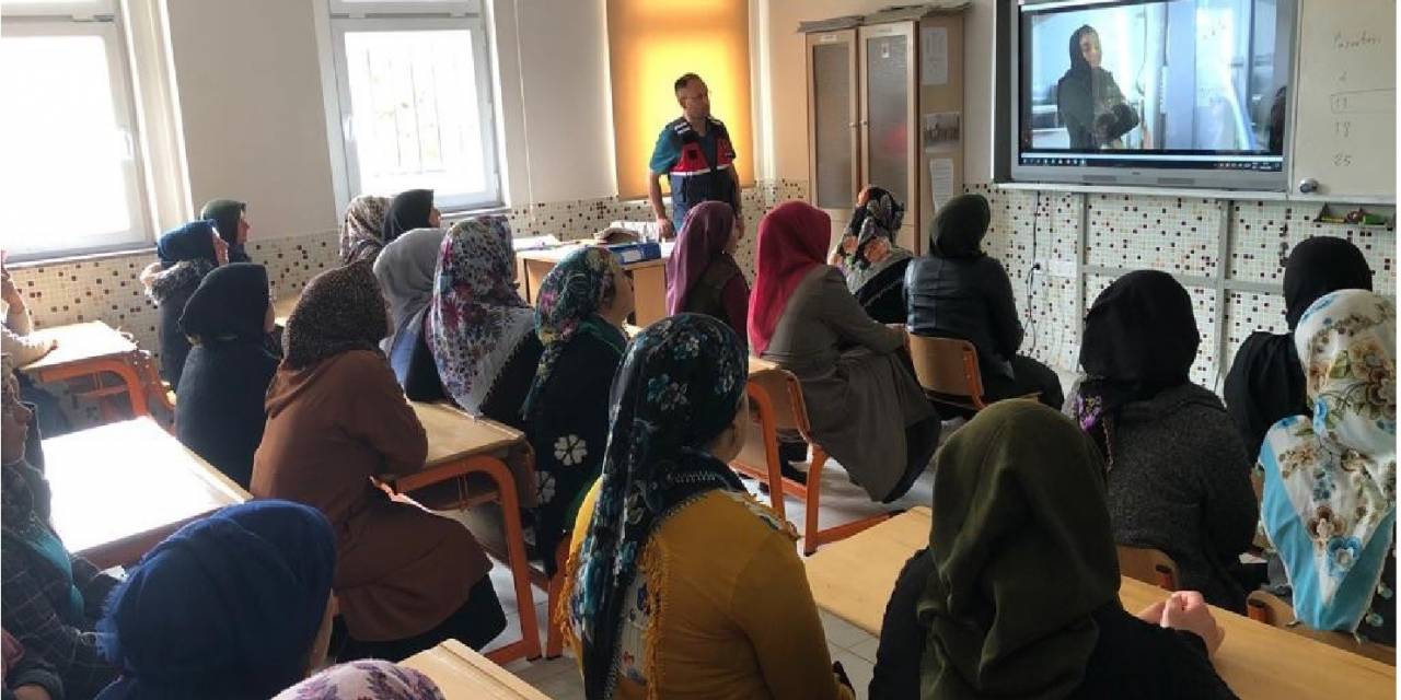 Jandarma’dan 45 Anneye Uyuşturucu İle Mücadele Eğitimi