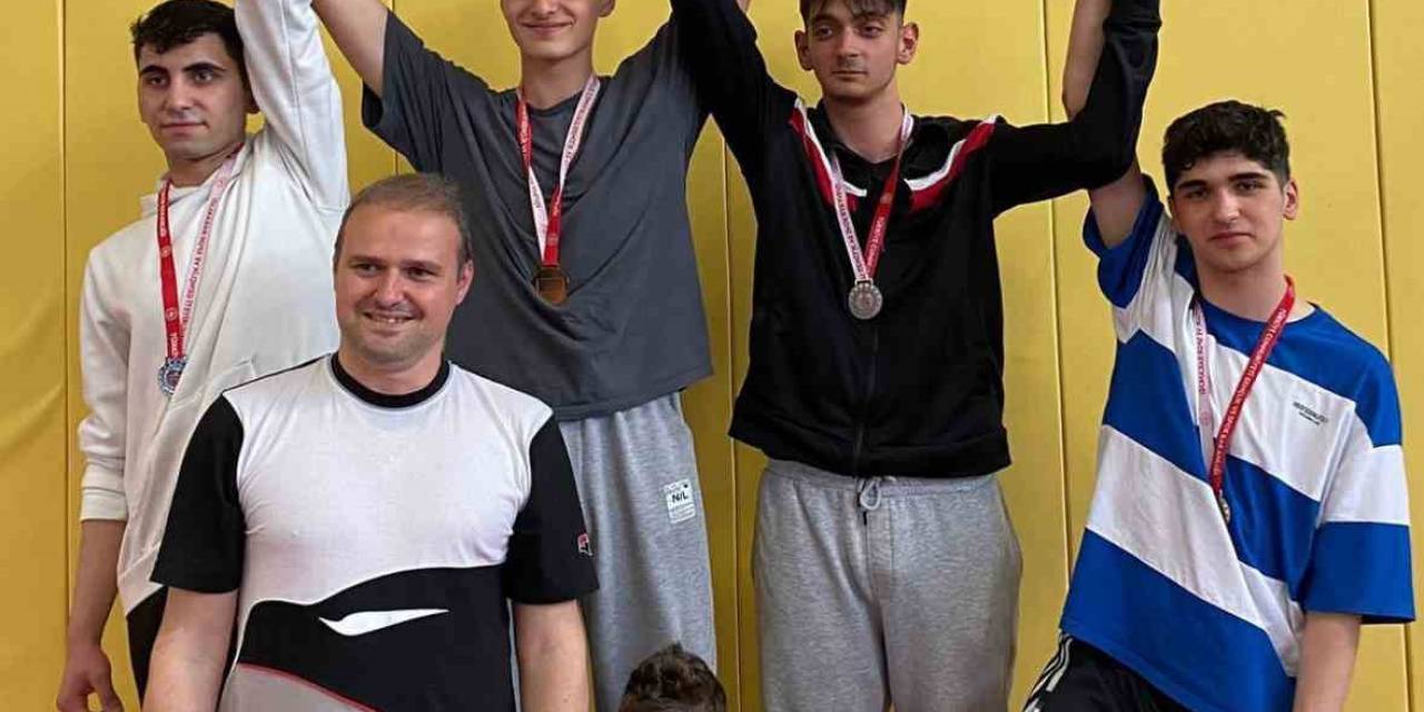 Osmangazili Sporculardan Tatamide Çifte Başarı