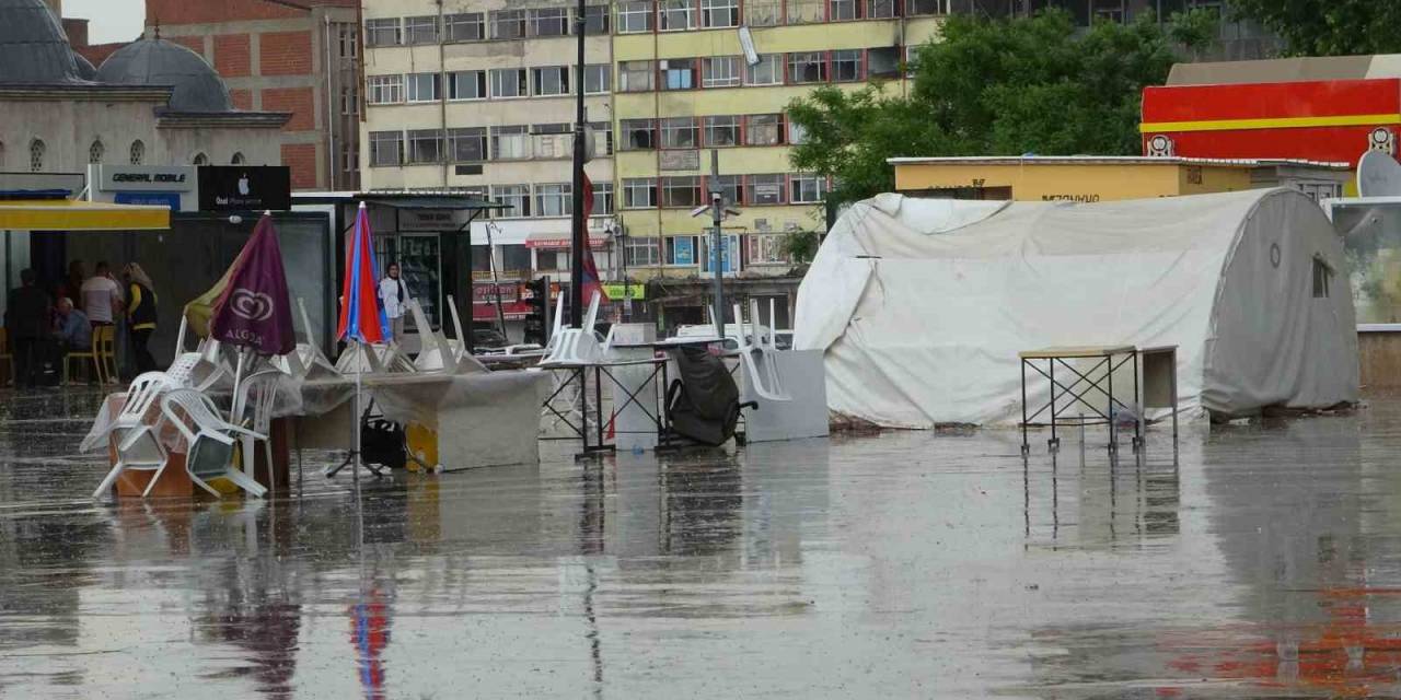 Malatya’da Sağanak Etkili Oluyor