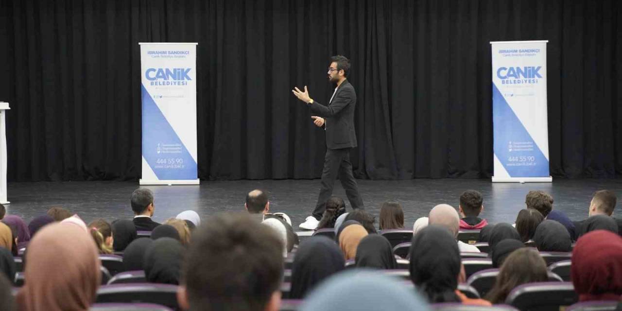 Canik’te Öğrencilere ‘griden Beyaza’ Semineri
