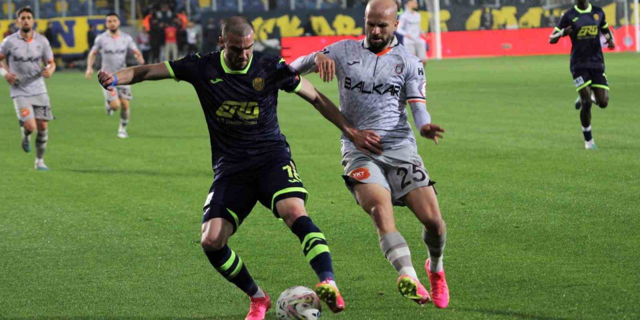 Ziraat Türkiye Kupası: Mke Ankaragücü: 1 - Başakşehir: 0 (ilk Yarı)