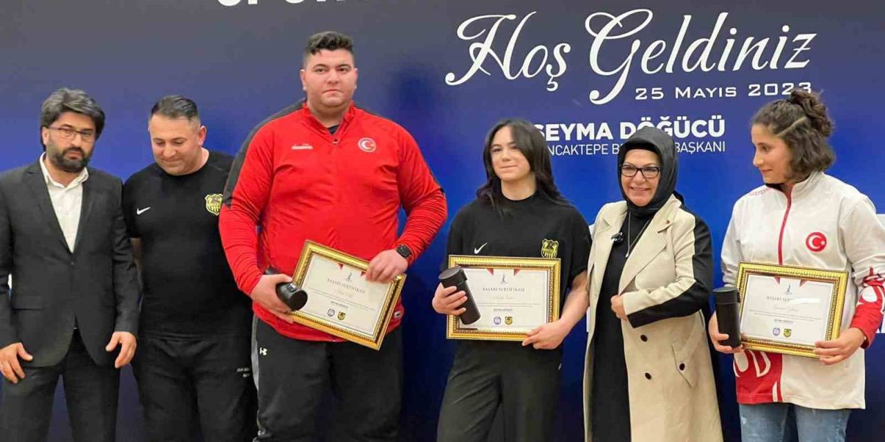 Başkan Döğücü Şampiyon Sporcularla Yemekte Buluştu