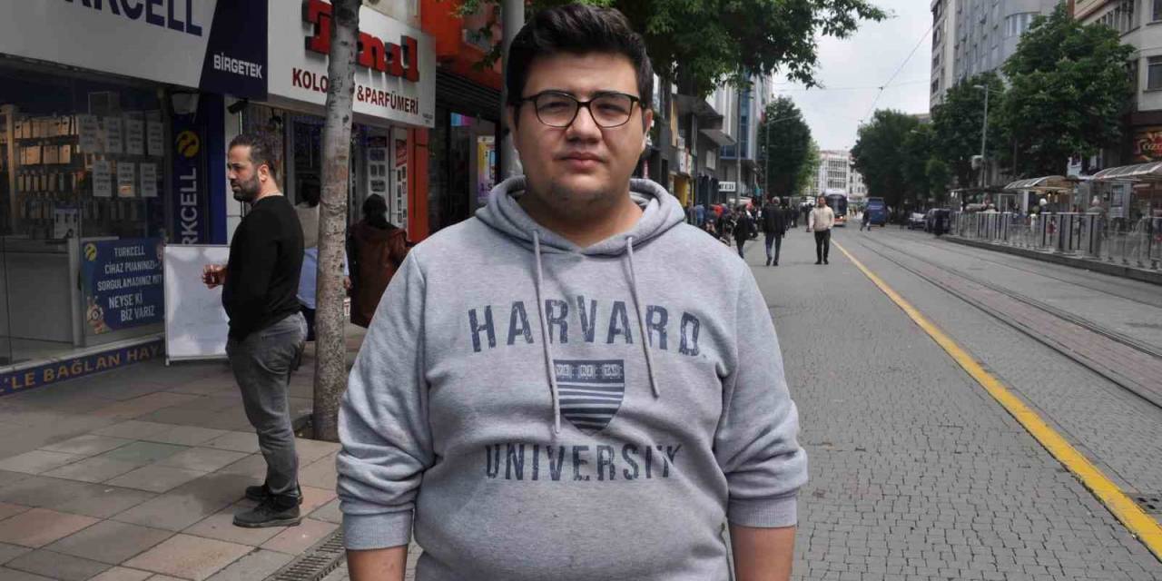 Cumhurbaşkanı Seçiminin 2. Turunda Oy Kullanacak Gençlerden Vatandaşlara Tavsiye