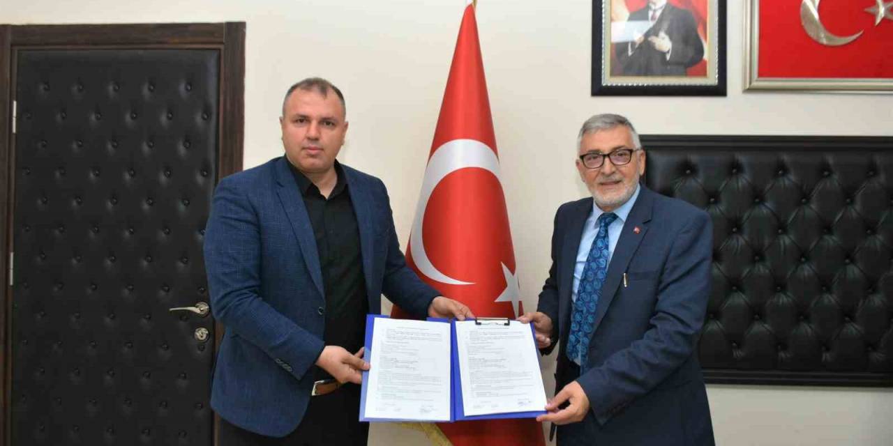 İnönü Belediyesi Ve Eskişehir Ptt Başmüdürlüğü Arasında Kargo Sözleşmesi İmzalandı