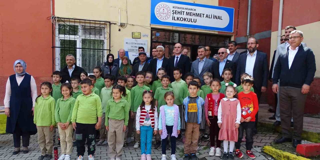 Hisarcıklı Şehit İtfaiye Erinin İsmi Köy Okula Verildi