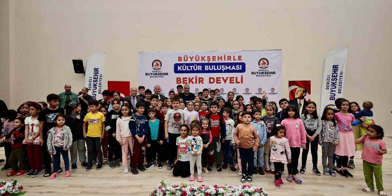 Denizli Büyükşehir Afetzedelere Moral Oluyor