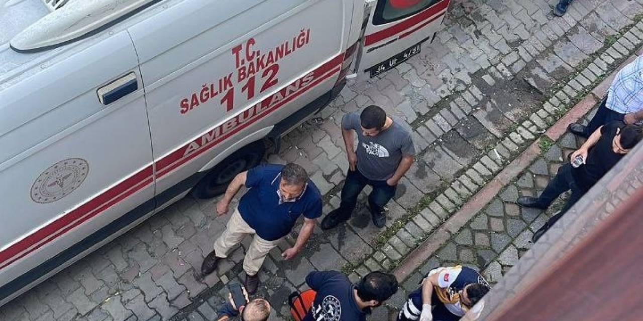 Otomobilden Husumetli Oldukları Esnafa Kurşun Yağdırdılar