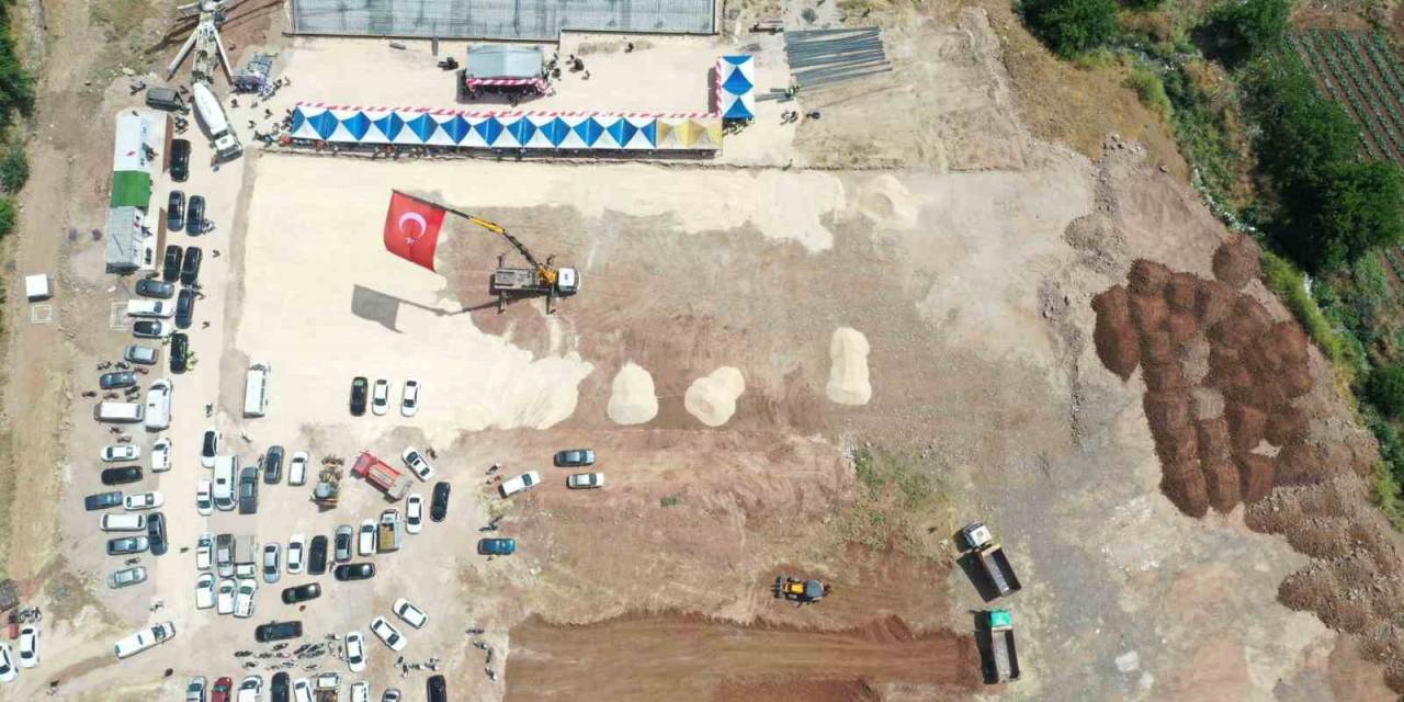 Kilis’te 60 Yıl Sonra Yeni Sebze Halinin Temeli Atıldı