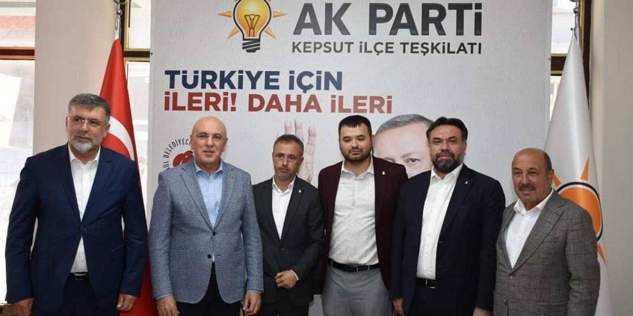 İyi Parti’den İstifa Eden Belediye Başkan Adayı Ak Parti’ye Katıldı