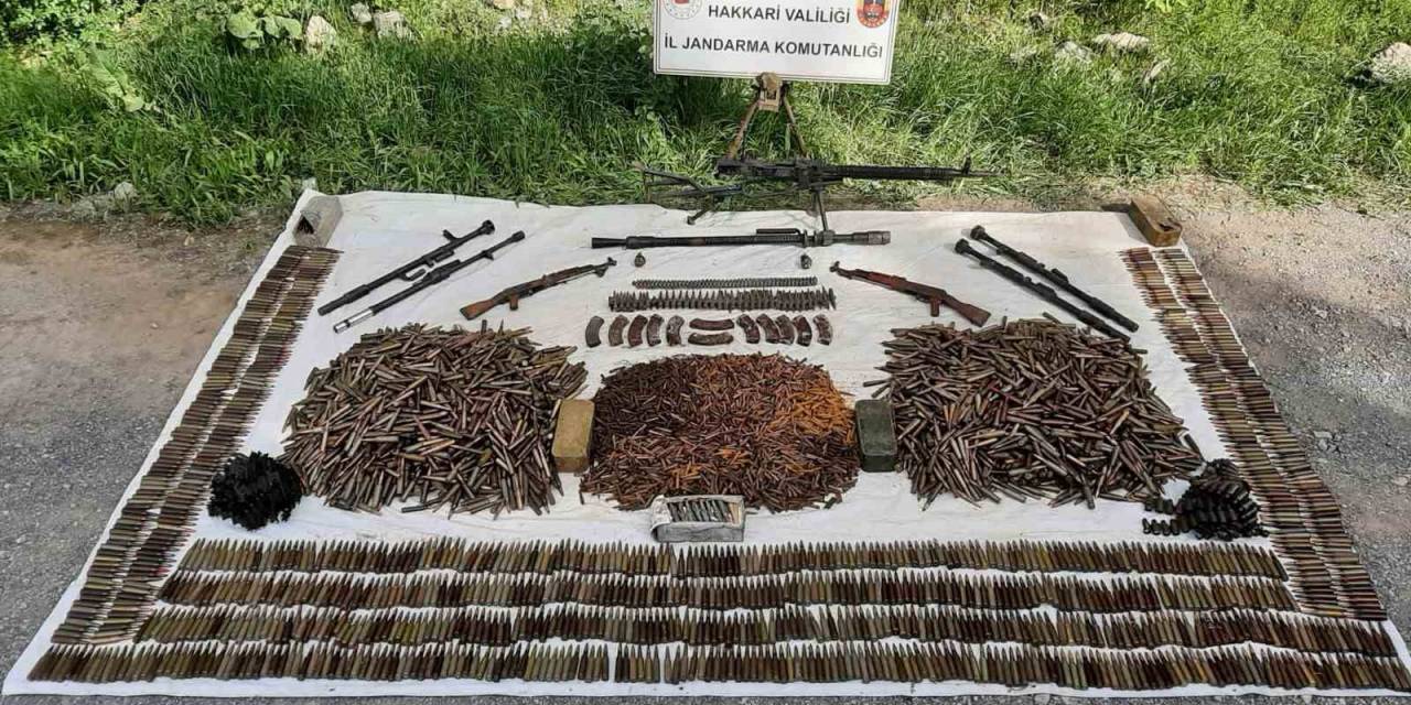 Çukurca’da Silah Ve Mühimmat Ele Geçirildi