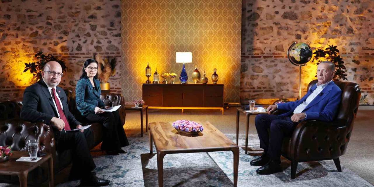 Cumhurbaşkanı Erdoğan: "siyaseti Hizmet Yarışına Değil Adeta At Pazarına Çevirdiler"