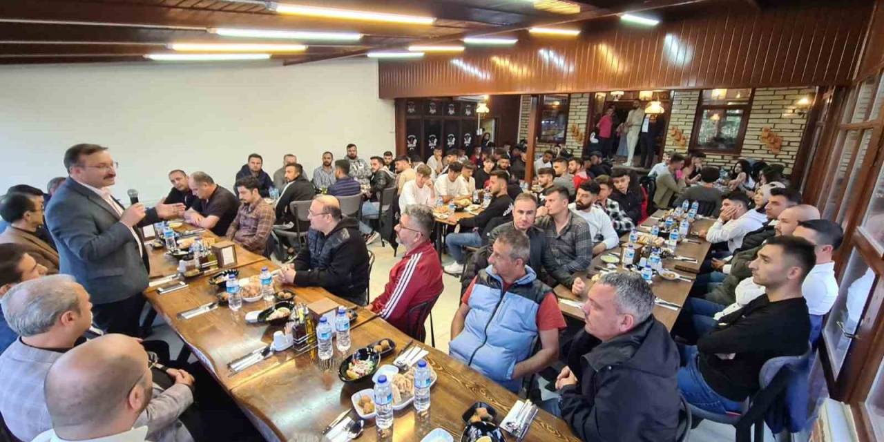 Başkan Doğan, Sporcu Gençlerle Bir Araya Geldi