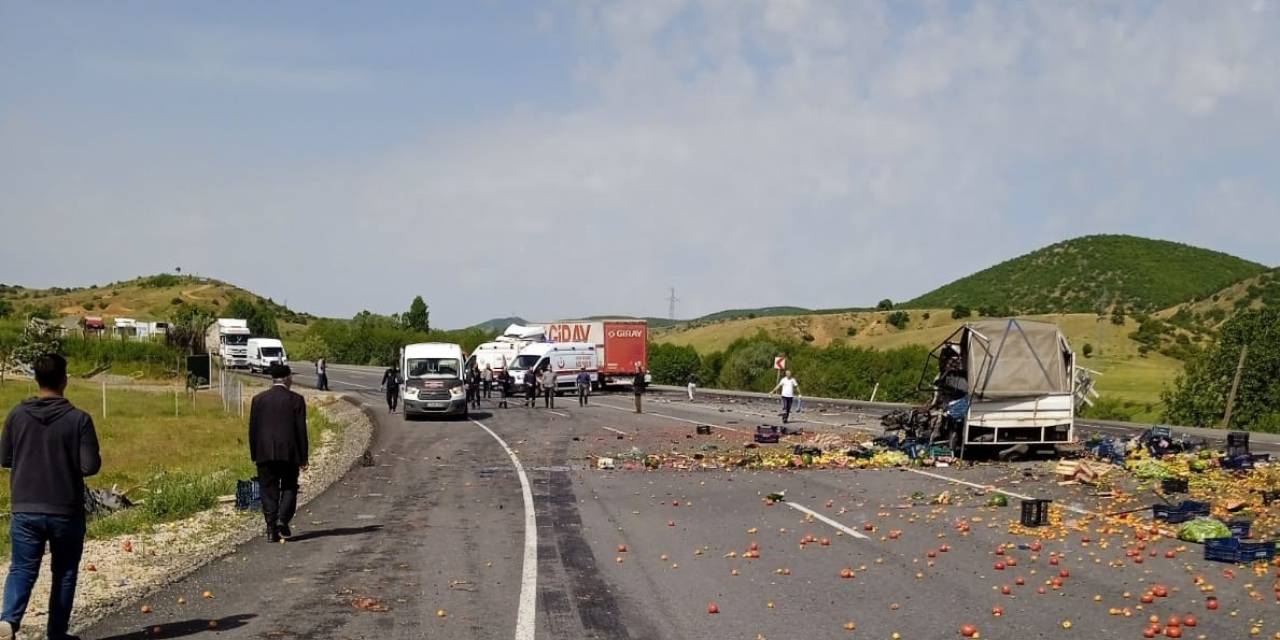 Bingöl’de Tır Kamyonetle Çarpıştı: 1 Ölü, 1 Yaralı