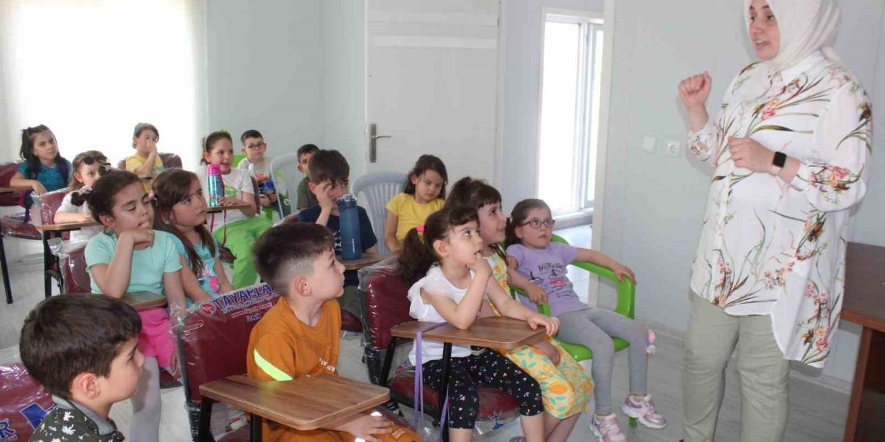 Alaşehirli Minikler Hem Doğayı Tanıyor Hem De Yaşayarak Öğreniyor