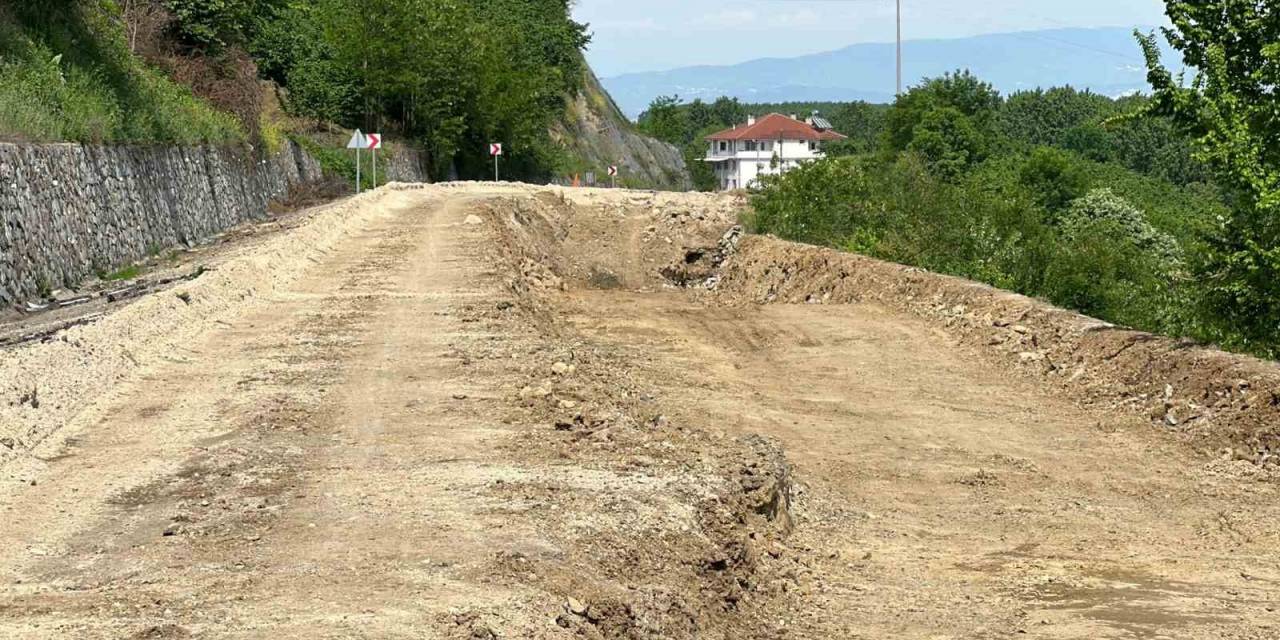 Gölyaka Bağlantı Yolunda Hummalı Çalışma