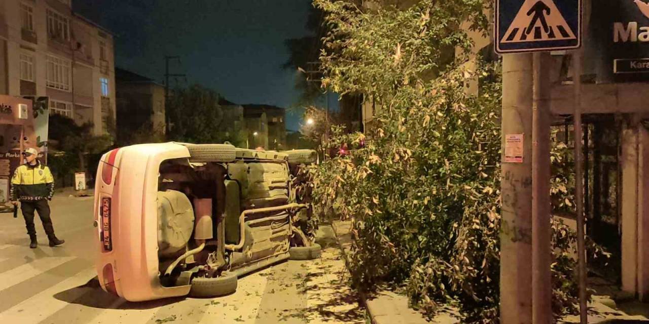 Kaza İhbarına Geldiler, Araç Dışında Kimseyi Bulamadılar