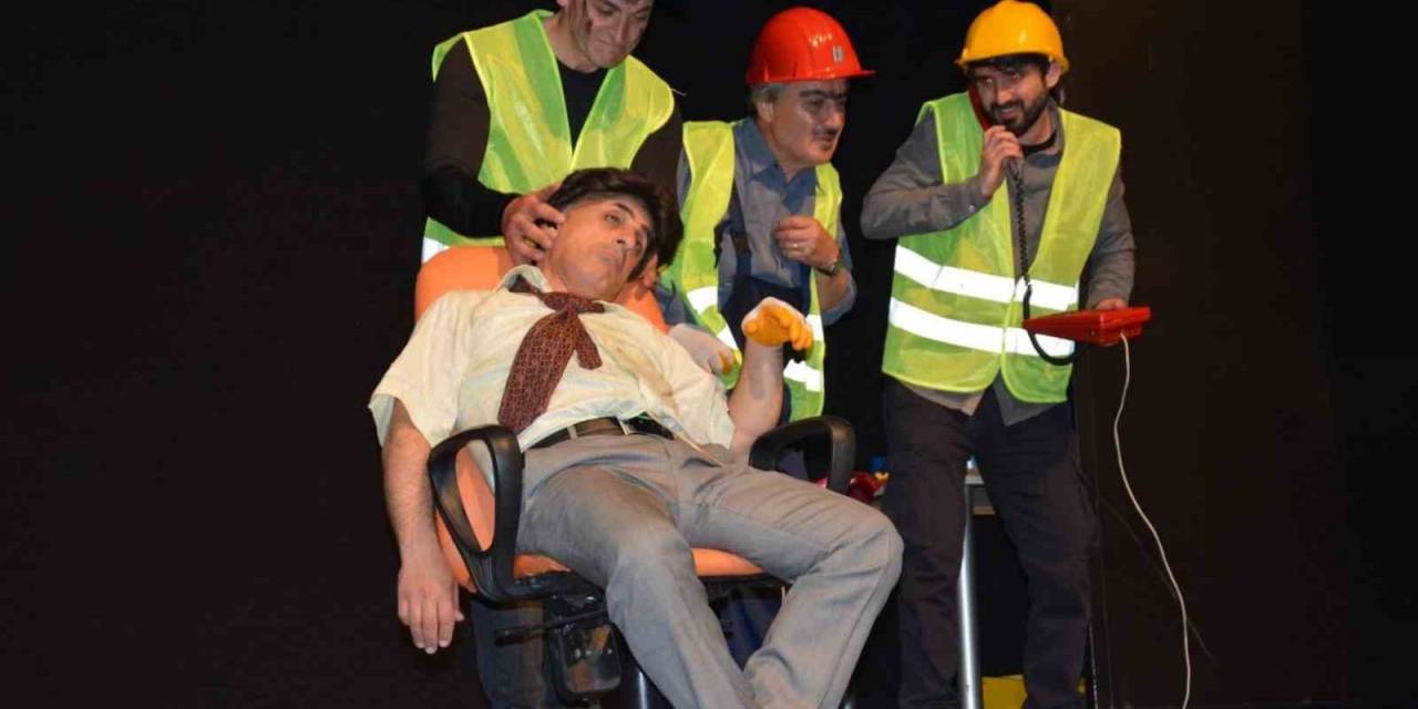 Çaycuma’da Japon Kuklası Sahnelendi