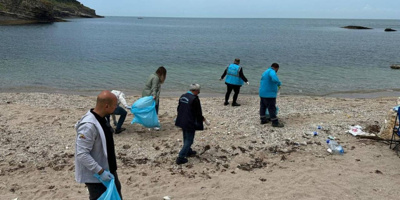 Sardala Koyu’nda Atıklar Toplanıyor