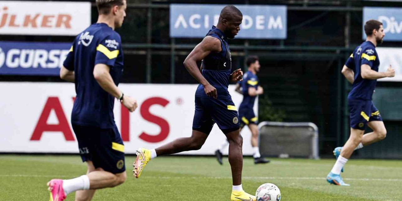 Fenerbahçe, Antalyaspor Maçı Hazırlıklarını Sürdürdü