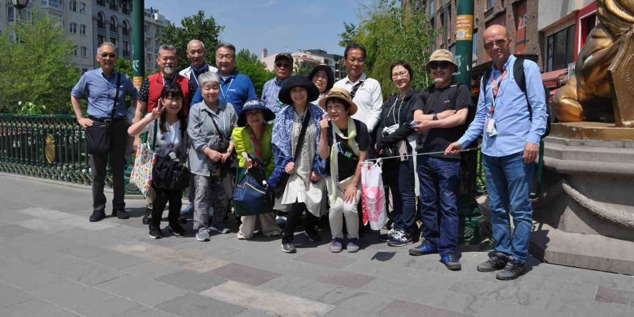 Japon Turistler Eskişehir’i Çok Sevdi