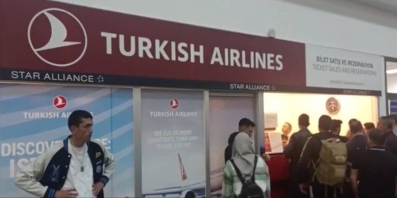 Kanadına Kuş Çarpan Thy’ye Ait Uçağın Seferi İptal Edildi