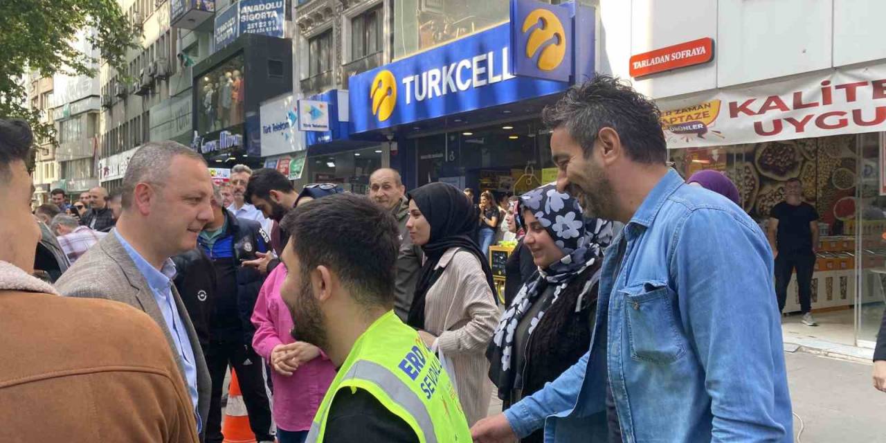 Kent Merkezinde Togg’a Sevgi Seli