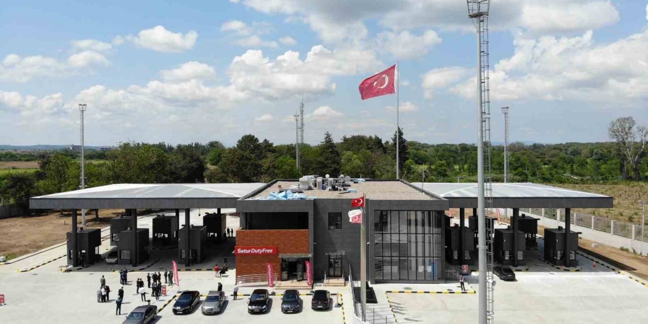 Yunanistan’a Açılan Pazarkule Sınır Kapısı’ndaki Modernizasyonun Ardından Yoğunluk 2 Kat Arttı