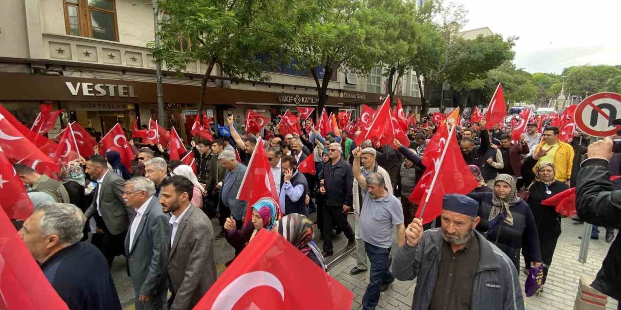 Ak Parti Konya Teşkilatından Seçim Öncesi Yürüyüş