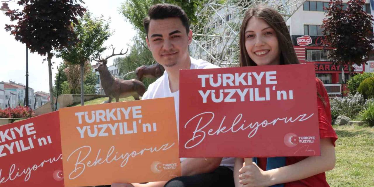 Gençler 20 Farklı Noktada 4 Saat Boyunca Bekledi