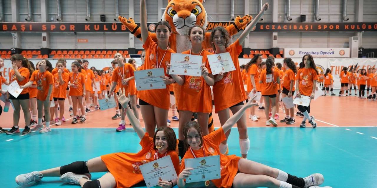 Geleneksel “mini Tigers Voleybol Şenliği” Düzenlendi