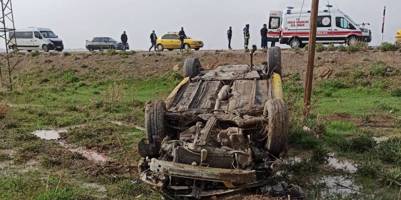 Van’da İran Plakalı Otomobil Kaza Yaptı: 1 Yaralı