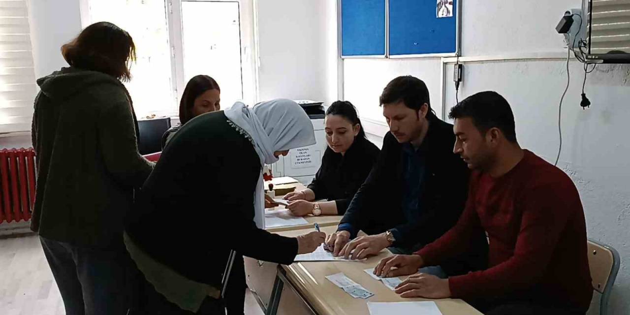 Denizli’de Oylar İkinci Kez Sandıkla Buluşmaya Başladı