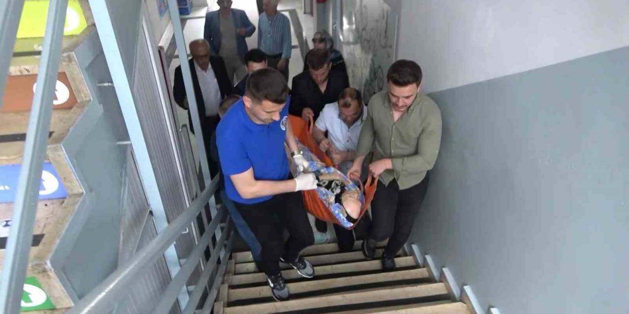 Bursa’da Vatandaşlık Görevi Engel Tanımadı