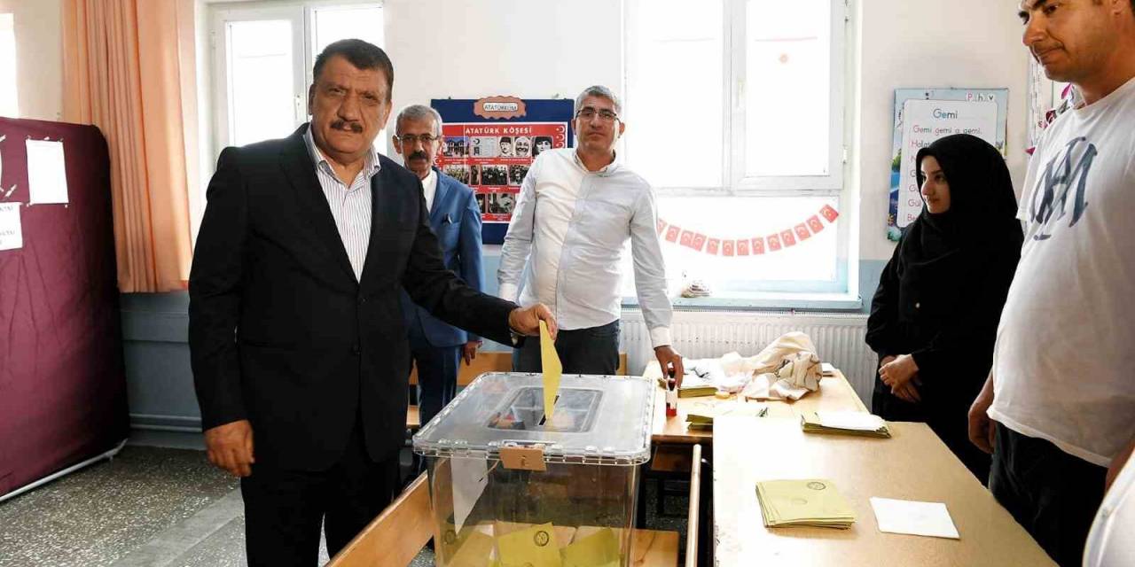 Başkan Gürkan Oyunu Kullandı