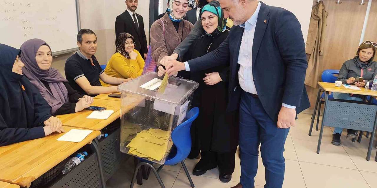 Ak Parti İstanbul İl Başkanı Kabaktepe Oyunu Başakşehir’de Kullandı