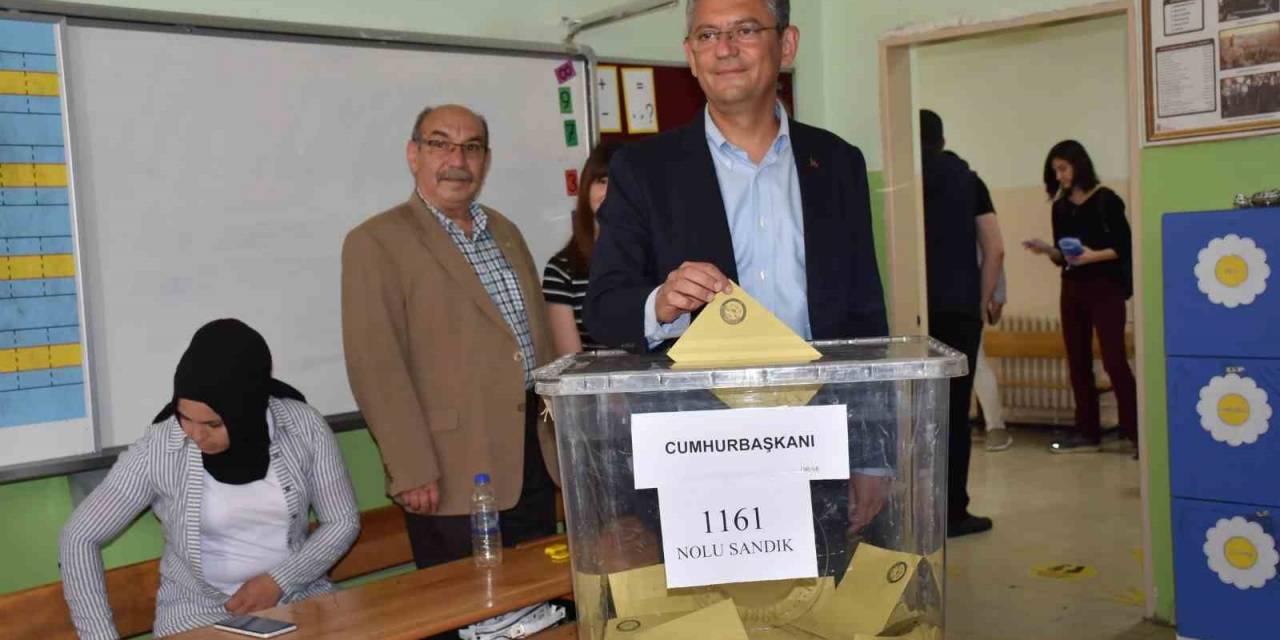 Manisalı Vekiller Sandık Başına Gitti