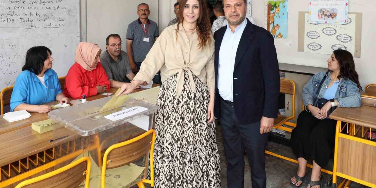 Belediye Başkanları Sandık Başına Gitti